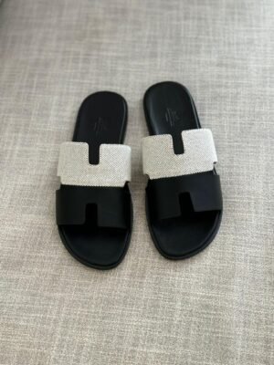 146cd49f-bf6c-4ba5-91ee-7da9ad49ac91 Hermes men slippers