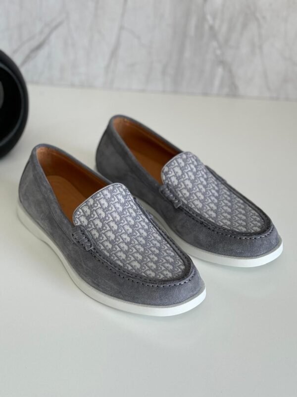 576e34bf-46aa-40d2-ac5d-bd3bd343649d Dior men sneakers