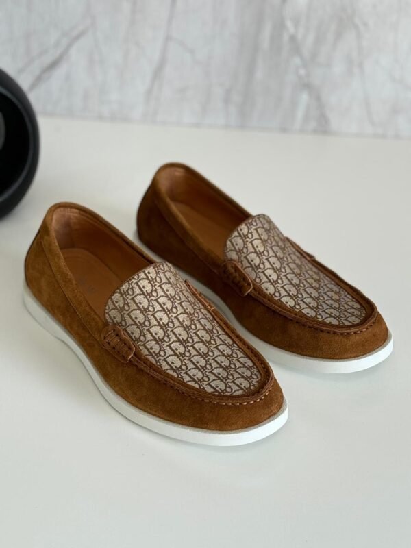 85a4a5df-4c2e-4082-acd7-2c92e00a7500 Dior men sneakers