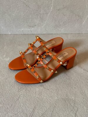 PHOTO-2025-05-24-14-00-18 Valentino heels