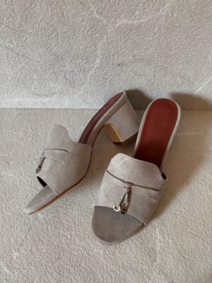 PHOTO-2025-06-22-18-41-49 Loro Piana sandals