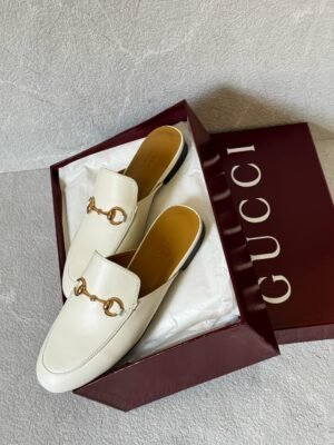 Gucci flats