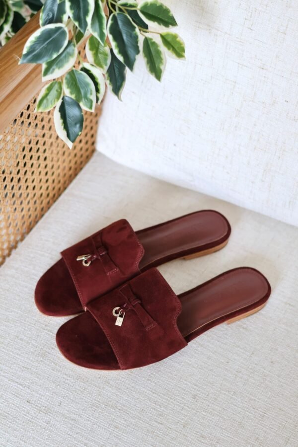 PHOTO-2025-06-25-17-52-59 Loro Piana sandals