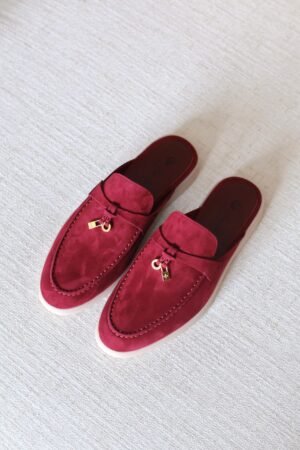 PHOTO-2025-07-01-12-55-43 2 Loro Piana charm walk