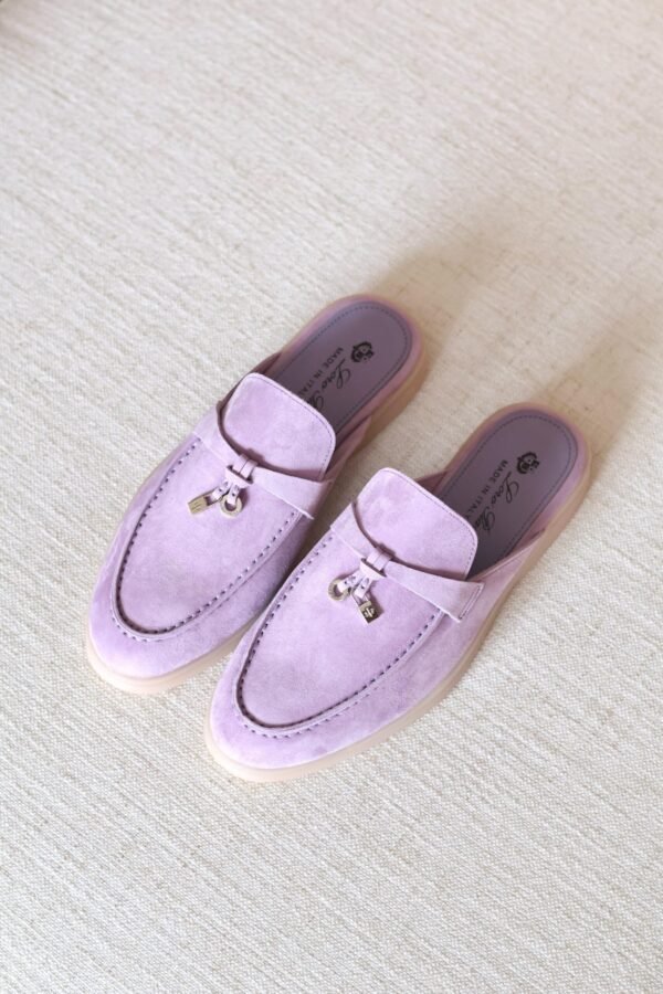 PHOTO-2025-07-01-12-55-54 Loro Piana charm walk