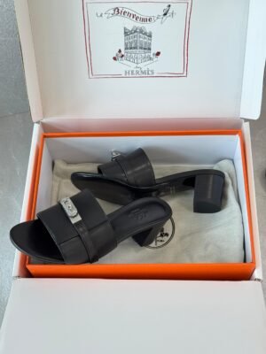 PHOTO-2025-07-17-16-32-48 Herems Gigi 50 sandal