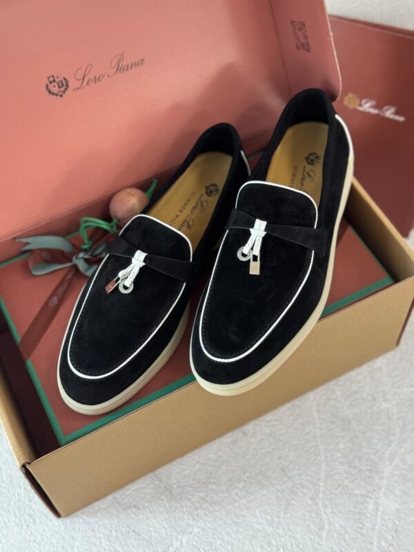 PHOTO-2025-07-20-10-45-17 Loro Piana charm walk