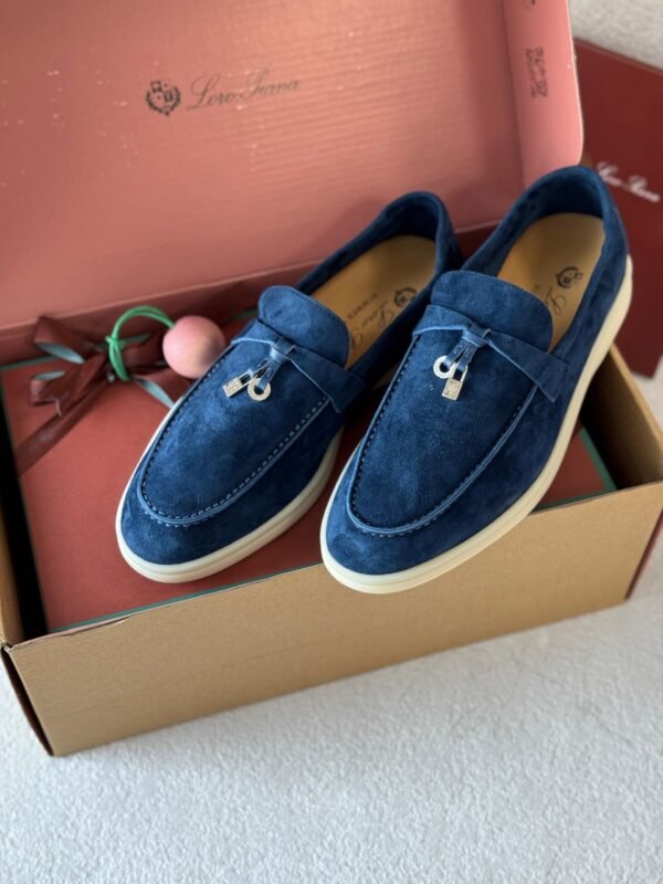 Loro Piana charm walk