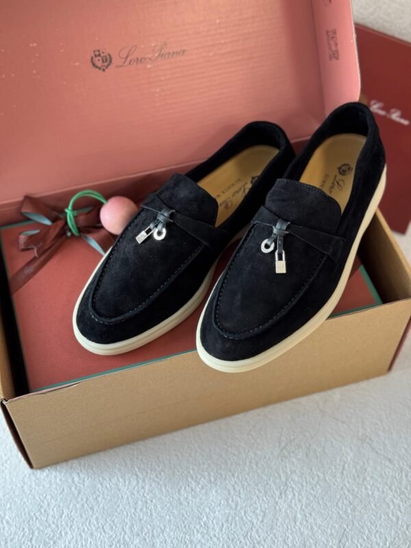 Loro Piana charm walk