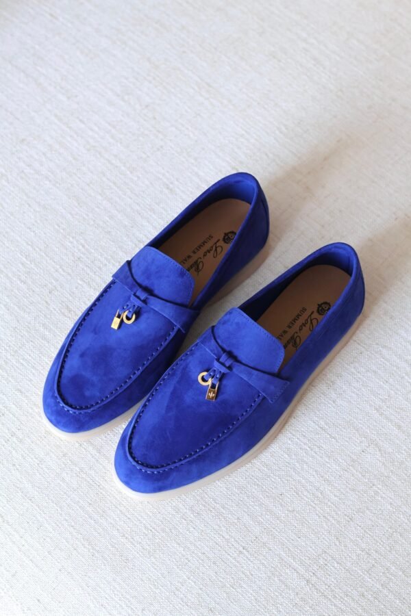 Loro Piana charm walk