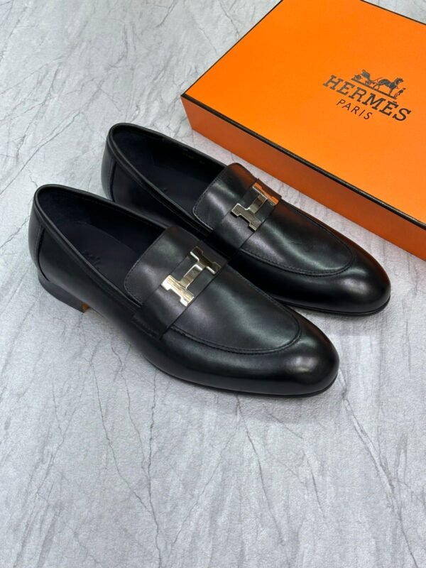 PHOTO-2025-07-30-18-16-34 Hermes Sneakers