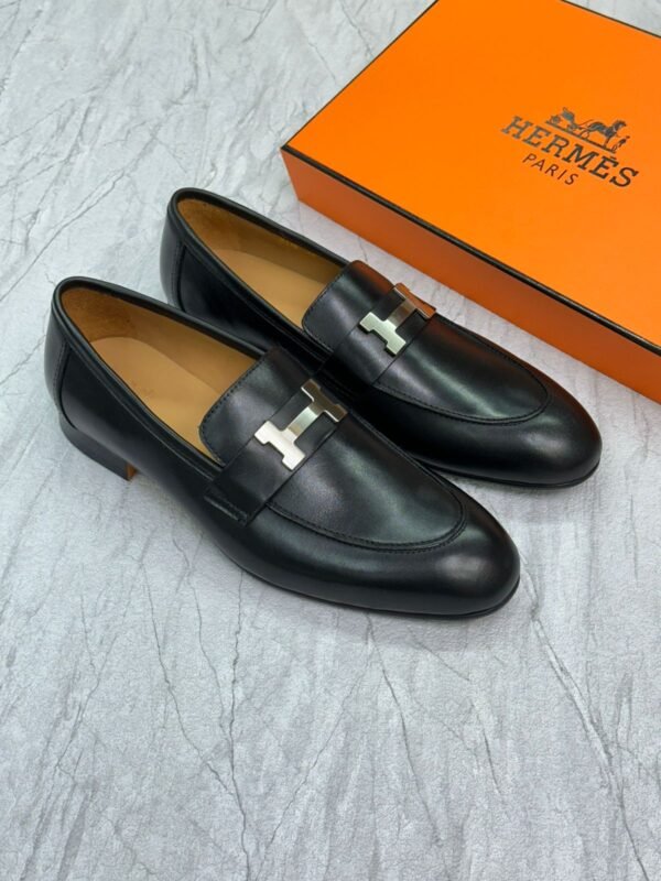 PHOTO-2025-07-30-18-16-48 Hermes Sneakers