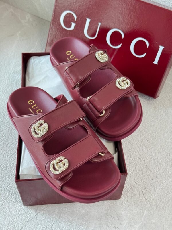 Gucci flats