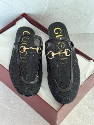 Gucci flats