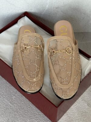Gucci flats
