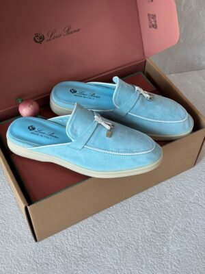 PHOTO-2025-08-14-14-48-27 Loro Piana charm walk