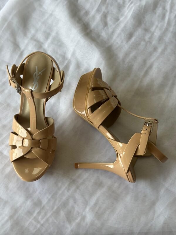 Yves Saint Laurent Heels
