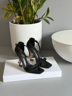 Yves Saint Laurent Heels