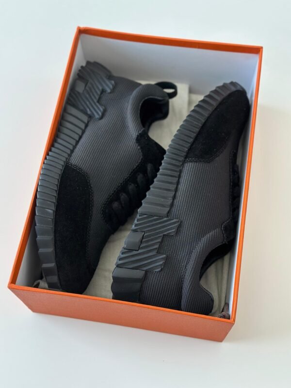 PHOTO-2025-08-27-17-14-46 Hermes Sneakers