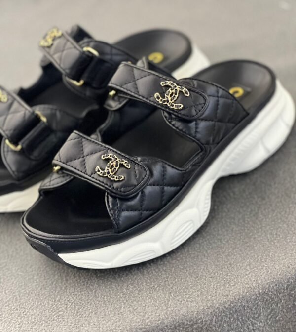 PHOTO-2025-08-28-15-58-39 Chancel Flats