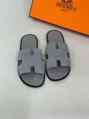 e4355618-6e90-491e-8438-83bc358ce3d9 Hermes men slippers