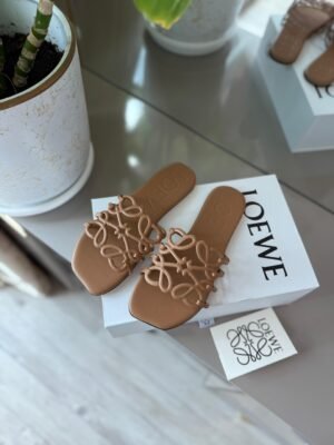Loewe Flats