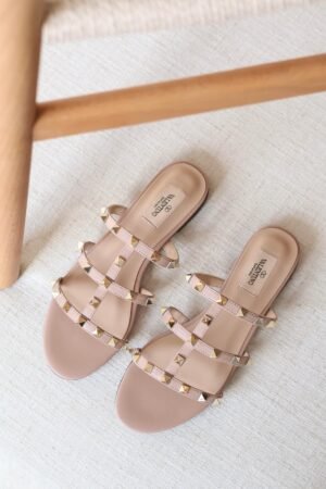 2fc216f0-22c7-4127-b337-80f89c0c568a Valentino Flats
